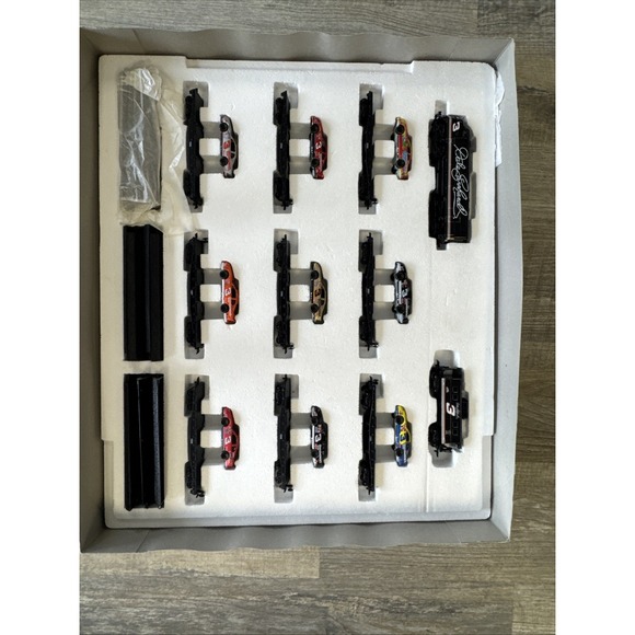 Revell Collection Dale Earnhardt 20 Piece Train Set HO Scale 1/64 Diecast 2002 - Picture 7 of 16